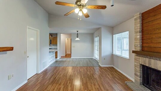 Building Photo - 16503 Fox Den