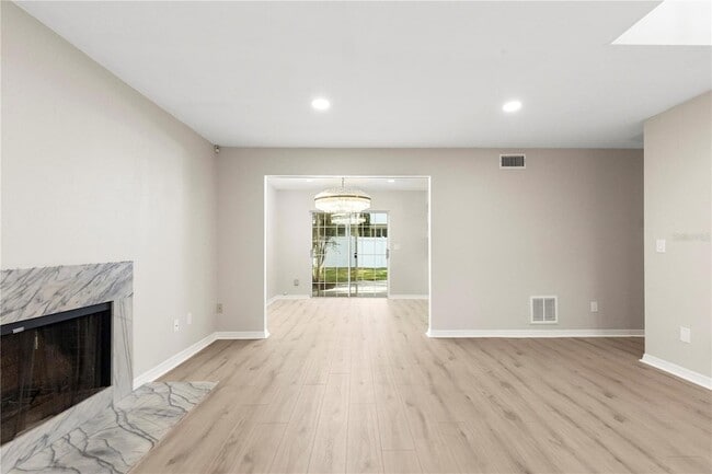 Building Photo - 3110 W Villa Rosa St