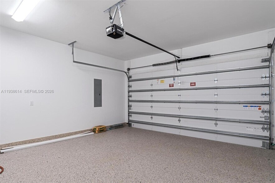 Building Photo - 10536 NW 67th Ter