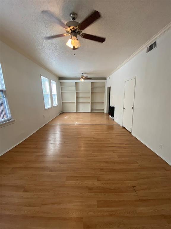 Building Photo - 4009 N Hall St
