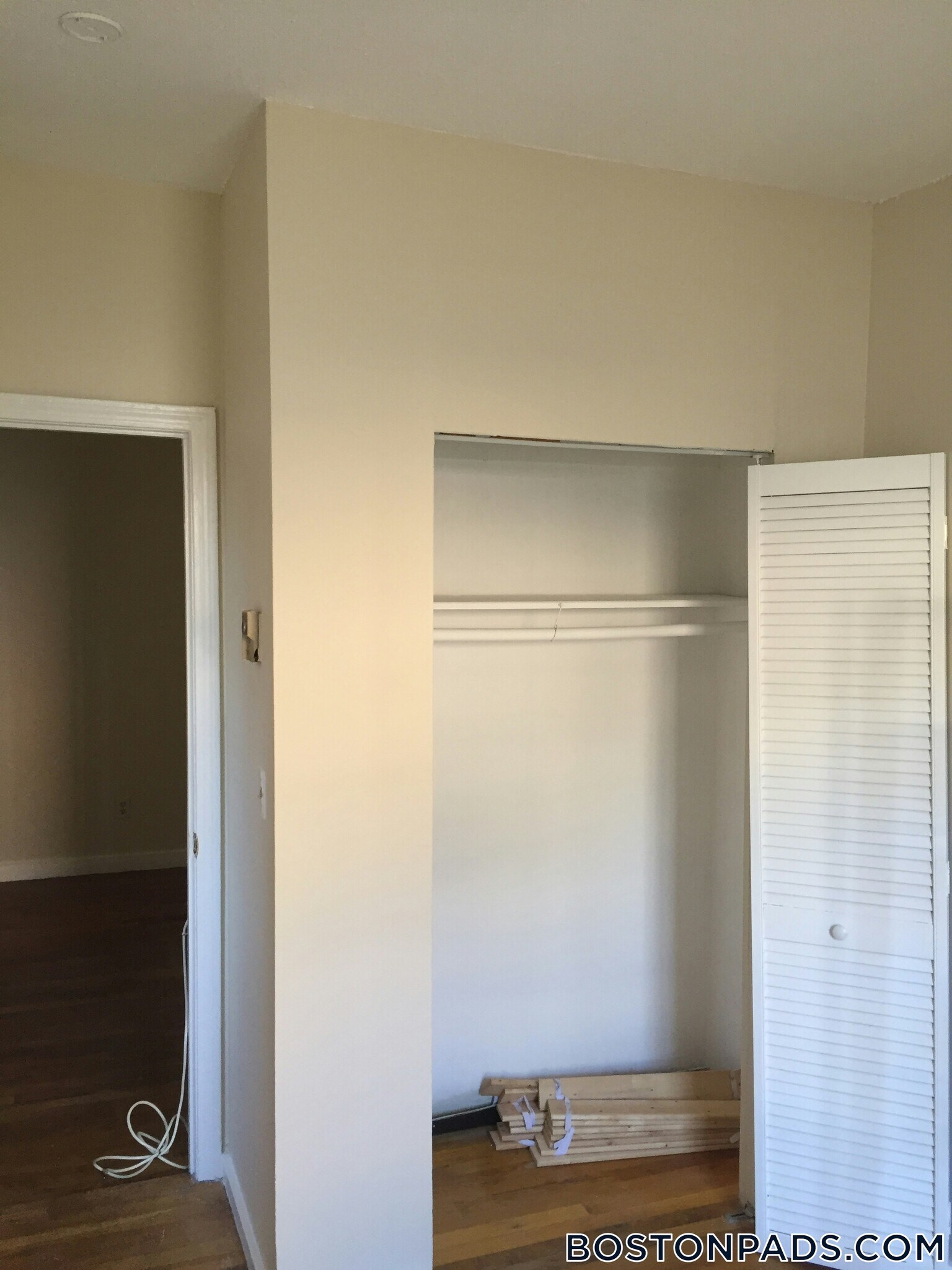 Building Photo - 886 Huntington Ave