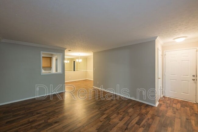 Building Photo - 602 Augusta Dr