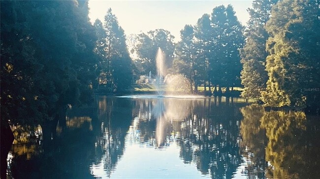 Building Photo - 2915 Pointeview Dr