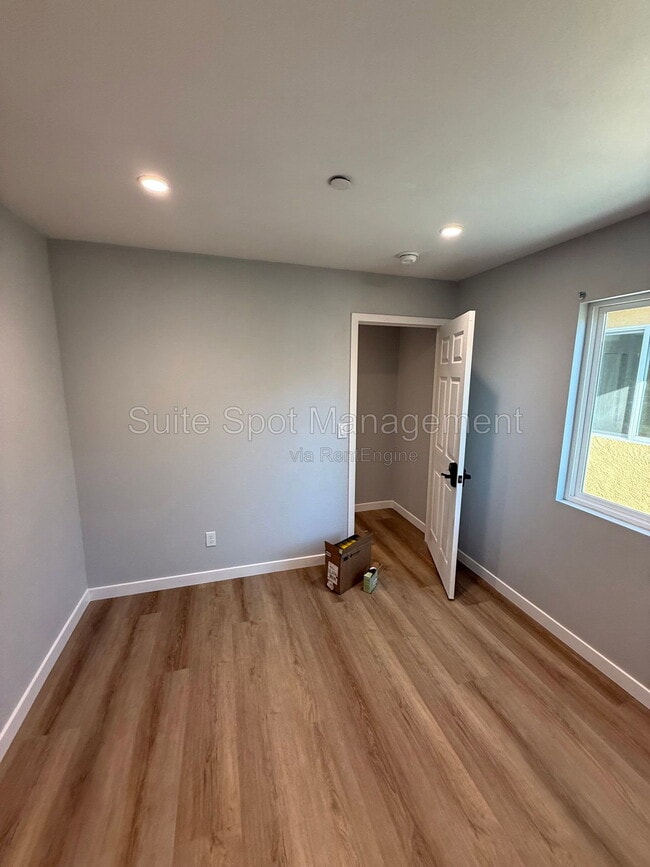 Building Photo - 2206 Conquista Ave