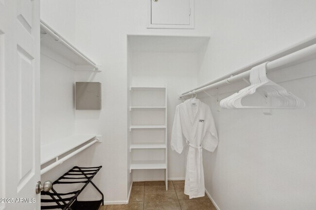 Building Photo - 16630 N 61st Pl