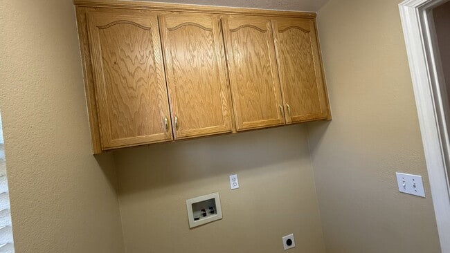 Building Photo - Single-Story Home for Lease – Manteca