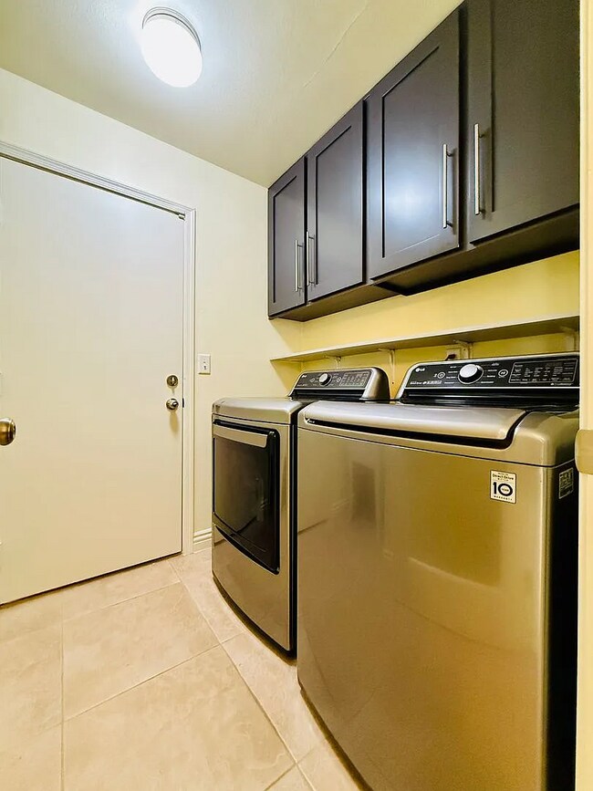 Building Photo - 8512 Arch Bay Ln
