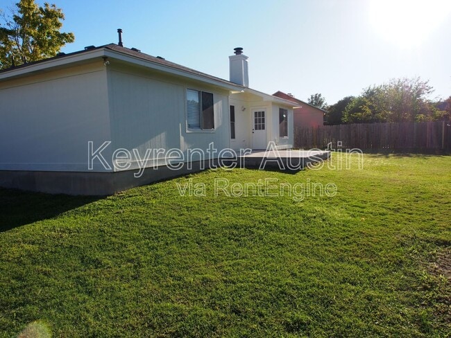 Building Photo - 1702 Verbena Way