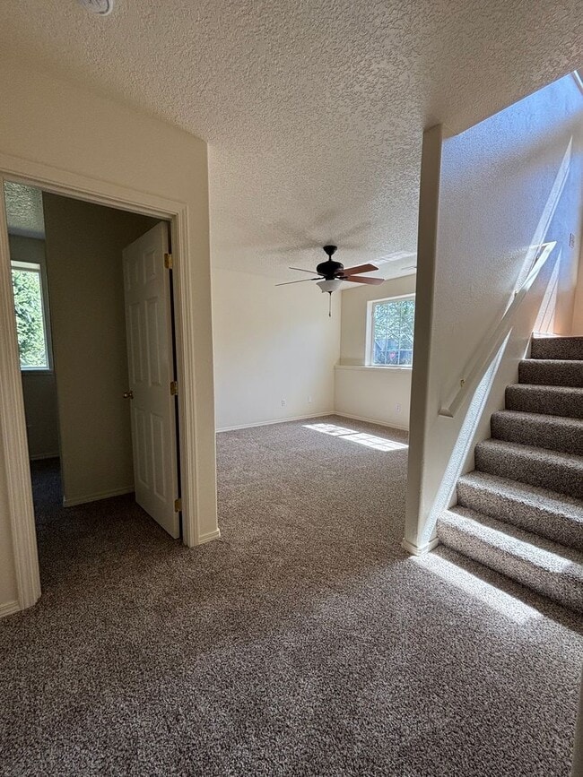 Building Photo - $500.00  OFF  1ST  FULL  MONTH'S  RENT   F...