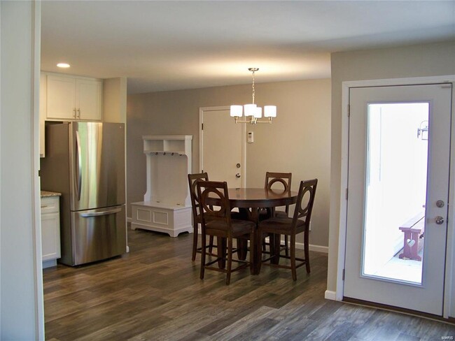 Building Photo - 4828 Danebury Dr