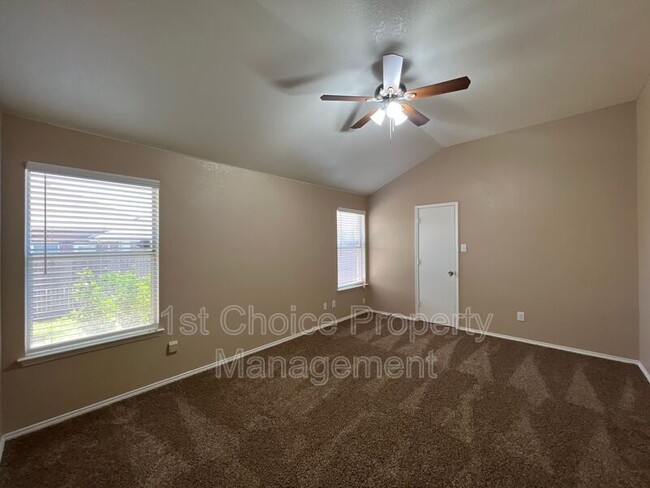 Building Photo - 5432 Beaver Ridge Dr