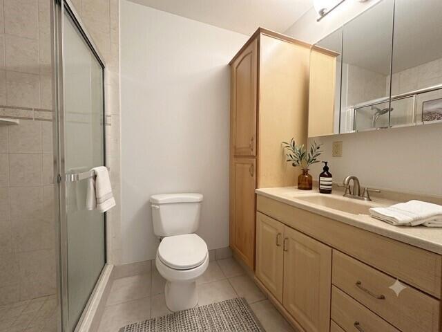 Building Photo - 1202 S Drive Cir
