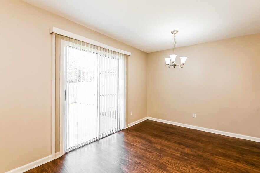 Building Photo - 1848 Pineta Cove Drive