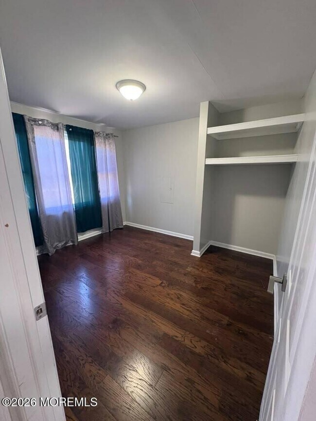 Building Photo - 1583 Sea Island Dr