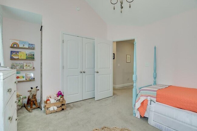 Building Photo - 1554 Driftwood Ln