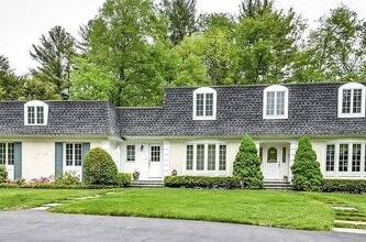 Building Photo - 16 Munnings Dr