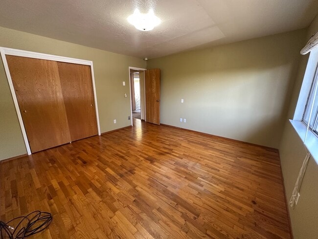 Building Photo - 46 Valley View Rd