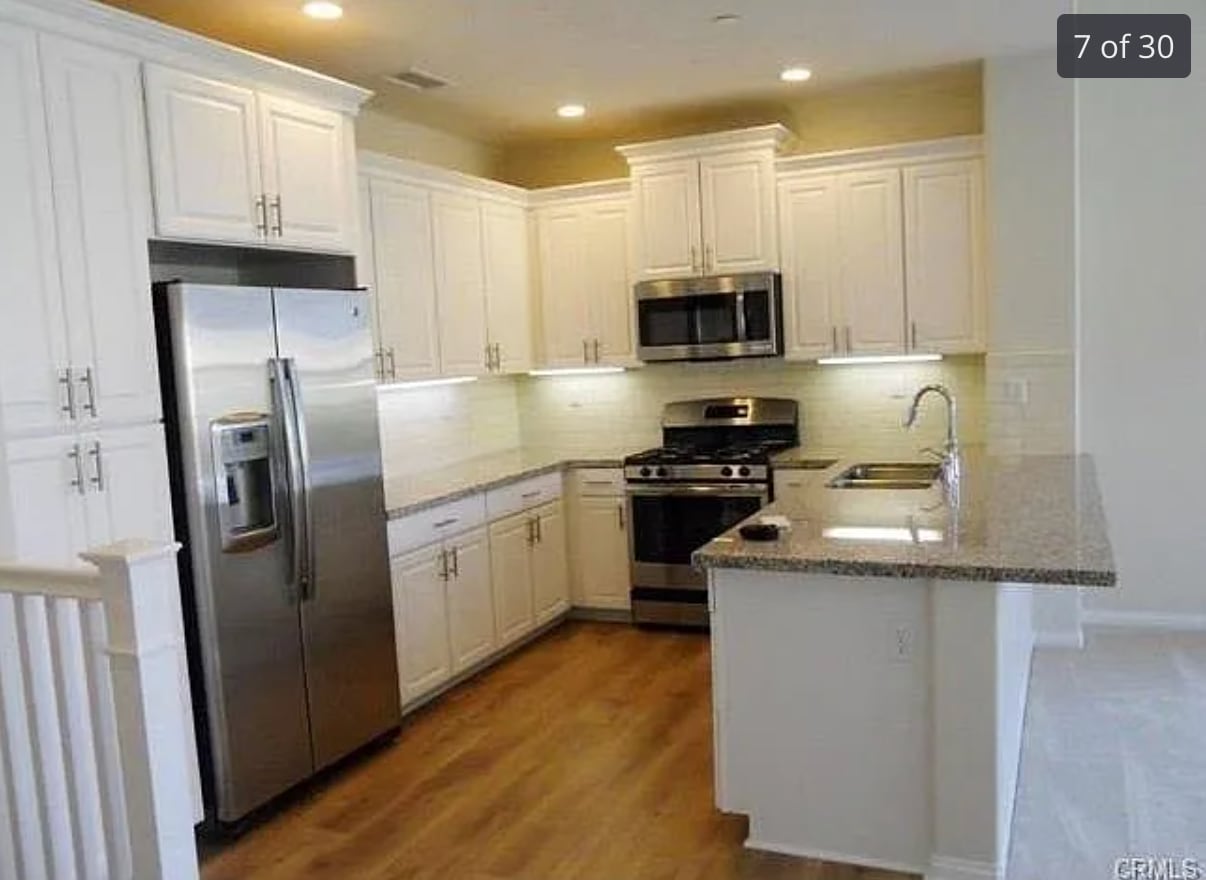 Building Photo - 90 Rose Arch