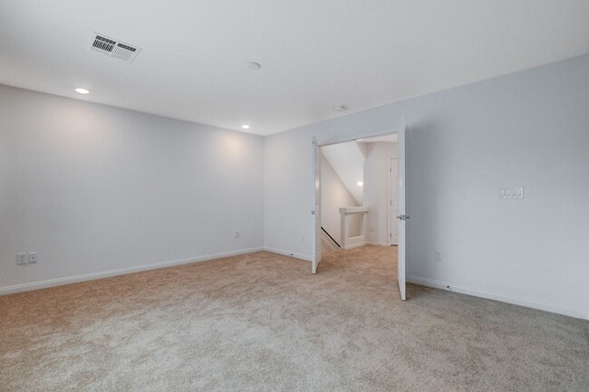 Building Photo - 7821 Tomsburgh Ln