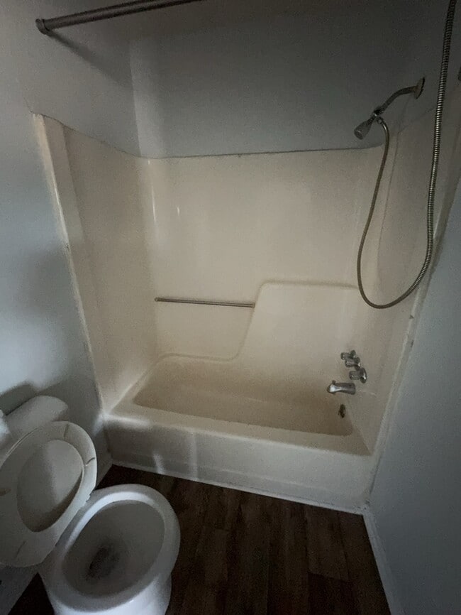 Building Photo - Studio Apartment