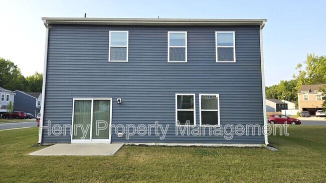 Building Photo - 14 White Hart Ct