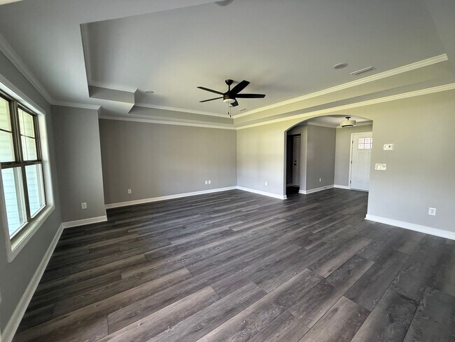 Building Photo - 103 Brandi Ave