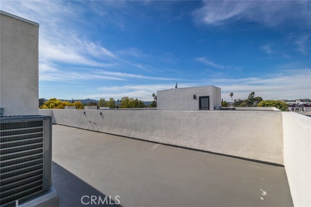 Building Photo - 5130 Riverton Ave