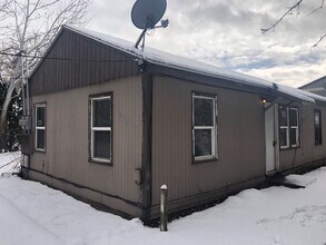 Building Photo - 18114 E Cowley Ave