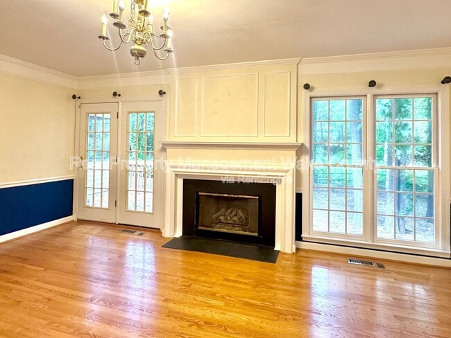 Building Photo - 106 Oak Spring Ct