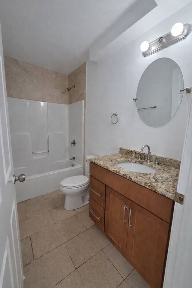 Building Photo - 373 Crescent Ave