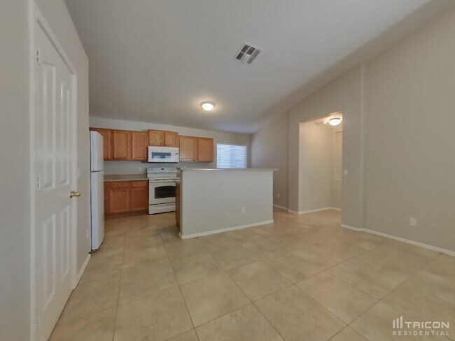 Building Photo - 8053 N 109th Ln