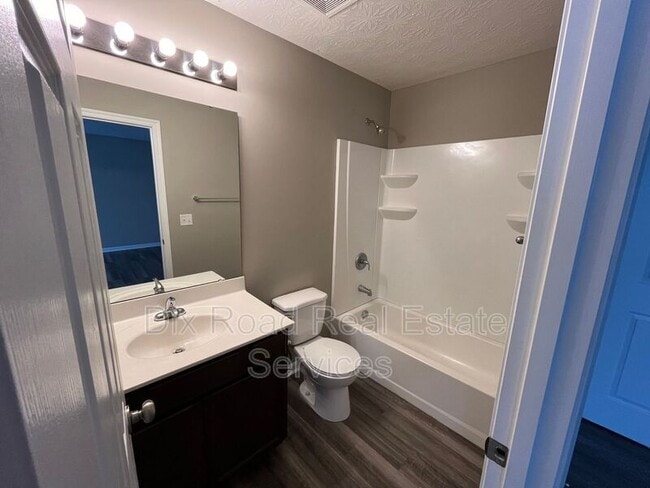 Building Photo - 403 McEwing Dr