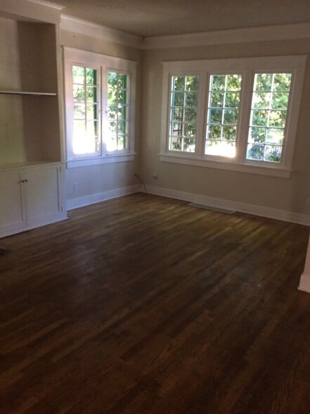 Building Photo - 127 NW 26th St