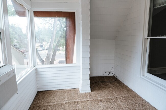 Building Photo - 2440 E Willamette Ave