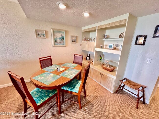 Building Photo - 4600 Ocean Beach Blvd