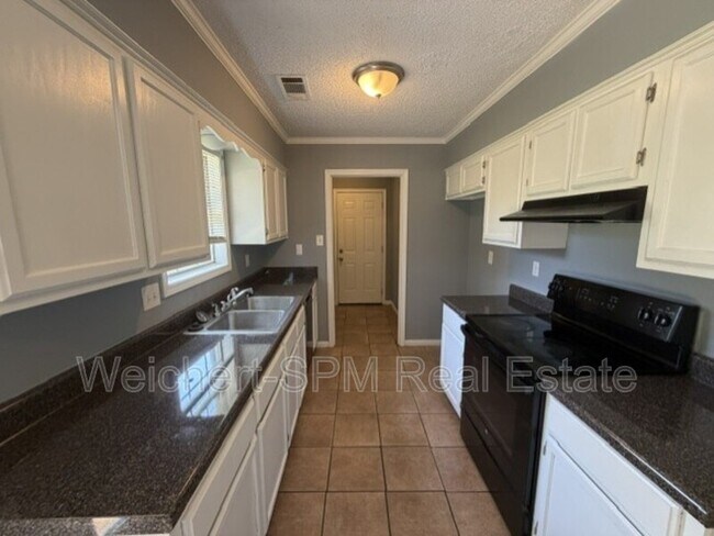 Building Photo - 4524 Port Royal Cove