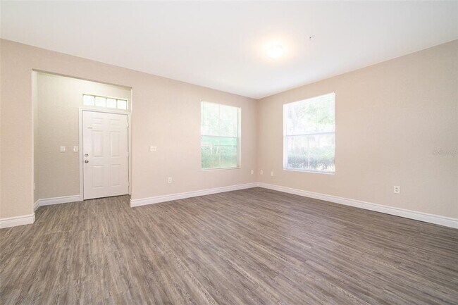 Building Photo - 5953 Westgate Dr