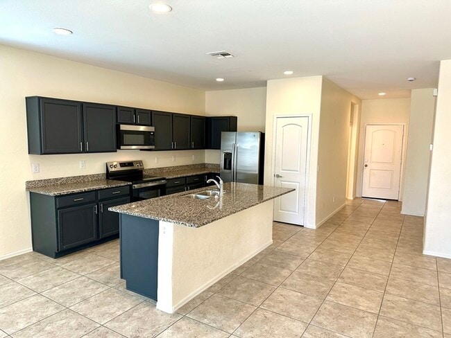 Building Photo - 2421 E San Borja Trail