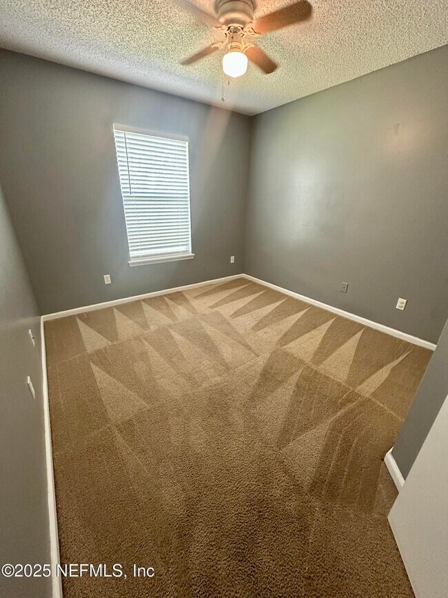 Building Photo - 925 Lake Sanford Ct