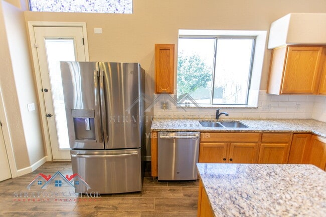 Building Photo - 38414 N 12th St