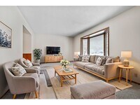 Building Photo - 10517 Quebec Ave N