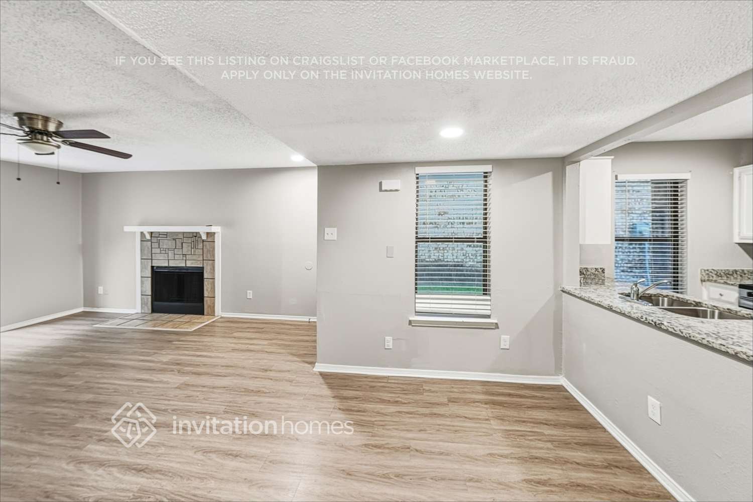 Building Photo - 427 Dawn Dr