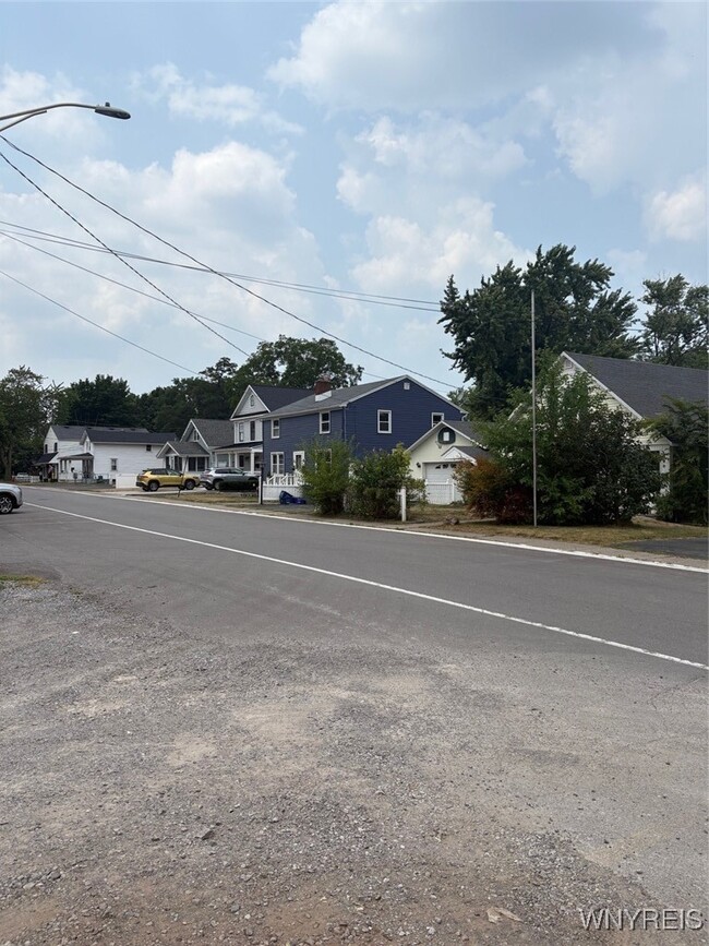 Building Photo - 482 Ridge St