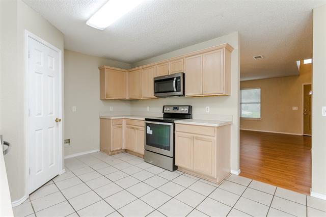Building Photo - 1308 Dundee Dr