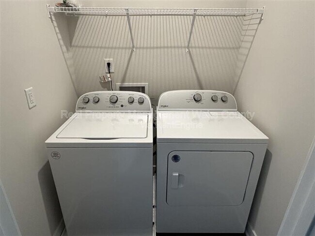 Building Photo - 1406 Excelsior Grand Ave