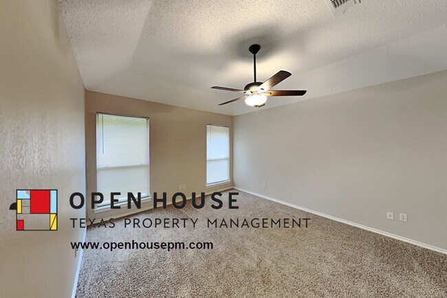 Building Photo - 2106 Turf Club Dr Arlington