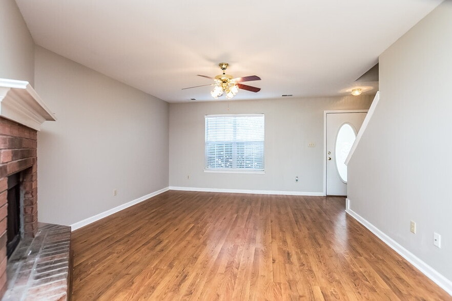 Building Photo - 4371 Shadow Ridge Dr