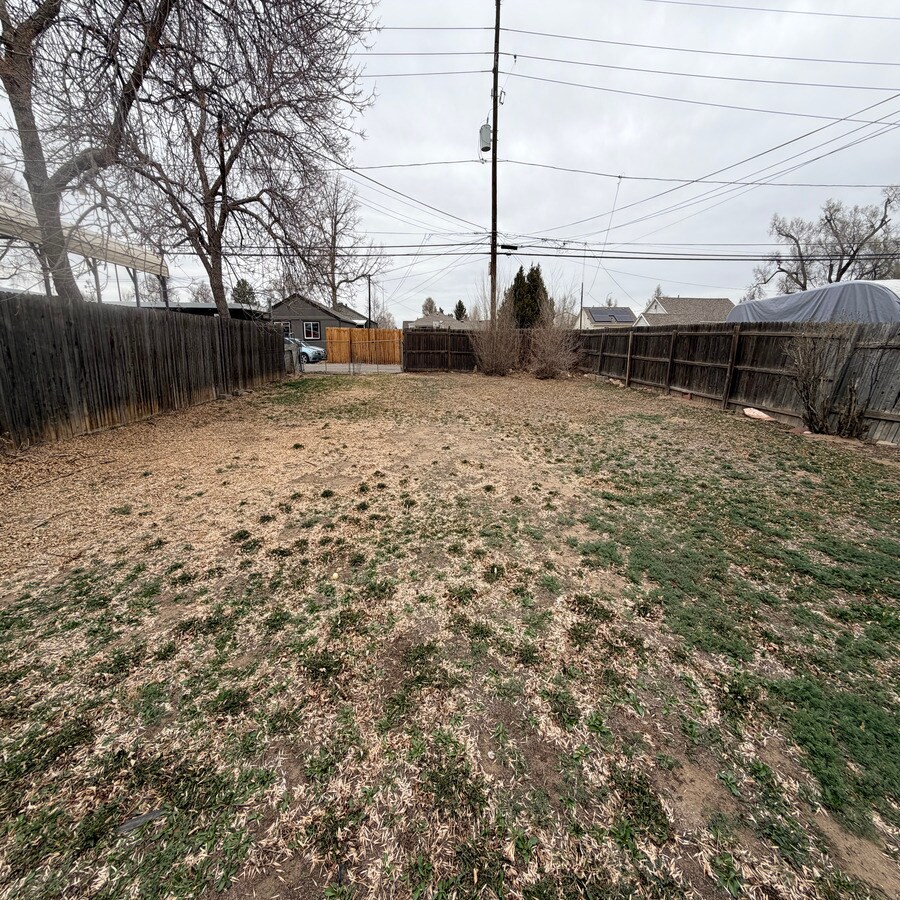 Building Photo - 1525 6th St