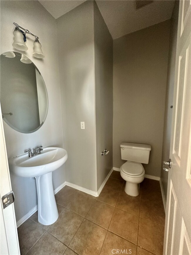 Building Photo - 14886 Shetland Ct