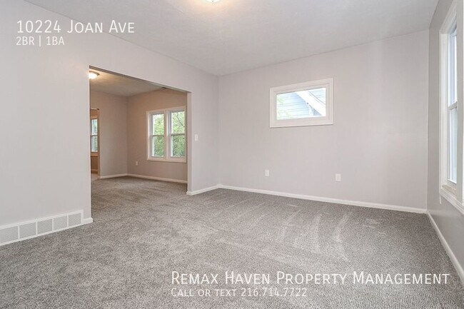 Building Photo - 10224 Joan Ave UP, Cleveland - Spacious 2 ...